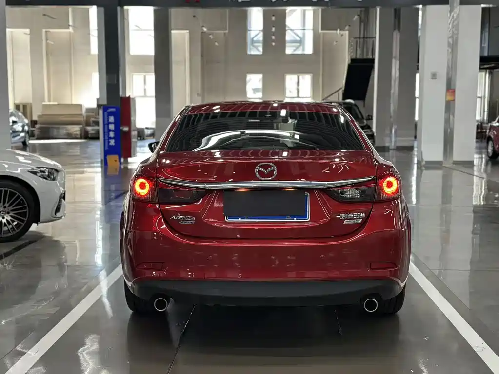 Mazda Atenza — миниатюра 8