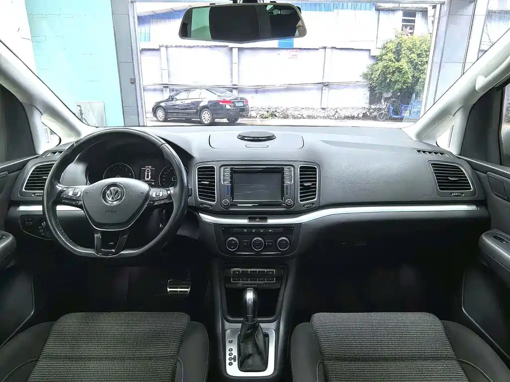 Volkswagen Sharan — миниатюра 7