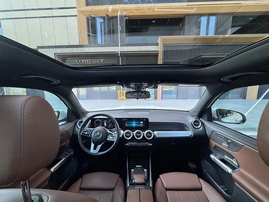 Mercedes-Benz GLB — миниатюра 7