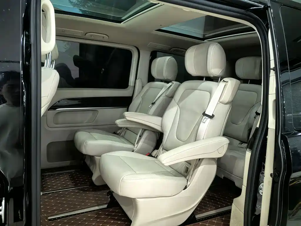 Mercedes-Benz V-Class — миниатюра 4