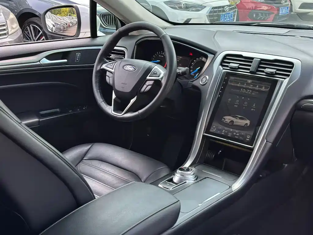 Ford Mondeo — миниатюра 6