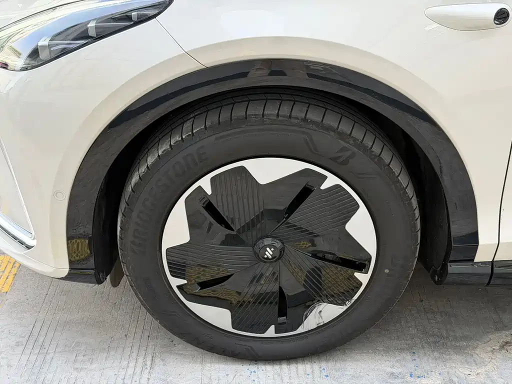 ZHIJI AUTOMOBILE ZHIJI LS7