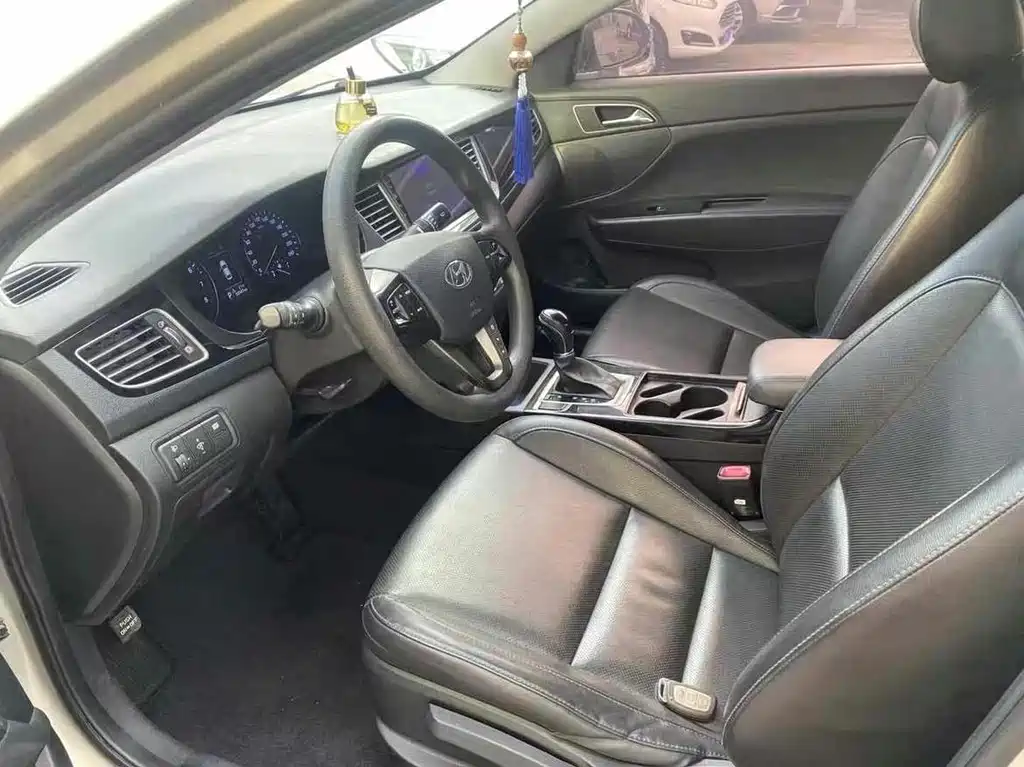 Hyundai Mistra — миниатюра 8