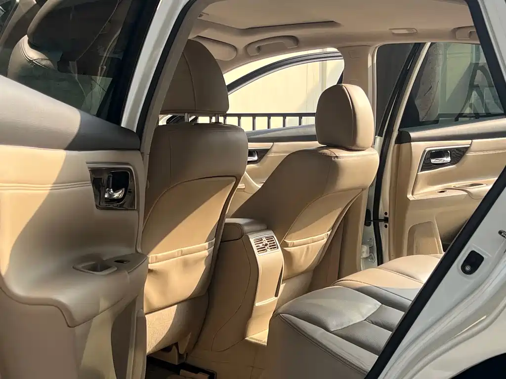 Nissan Teana — миниатюра 6