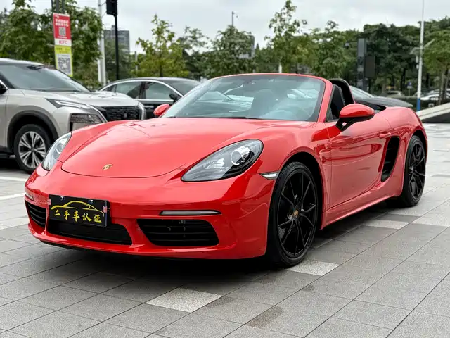 PORSCHE  718 2019