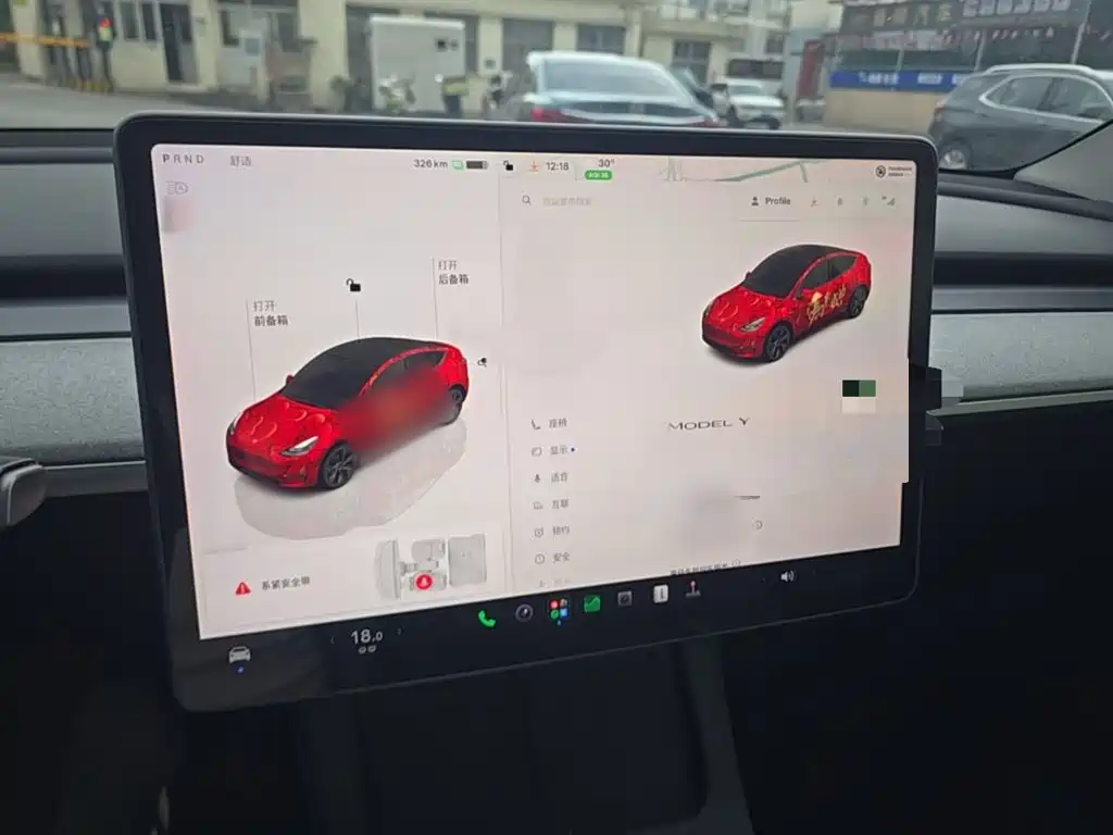 Tesla Model Y — миниатюра 4