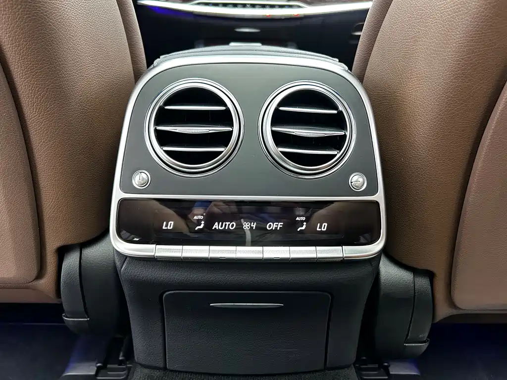 Mercedes-Benz S-Class — миниатюра 21