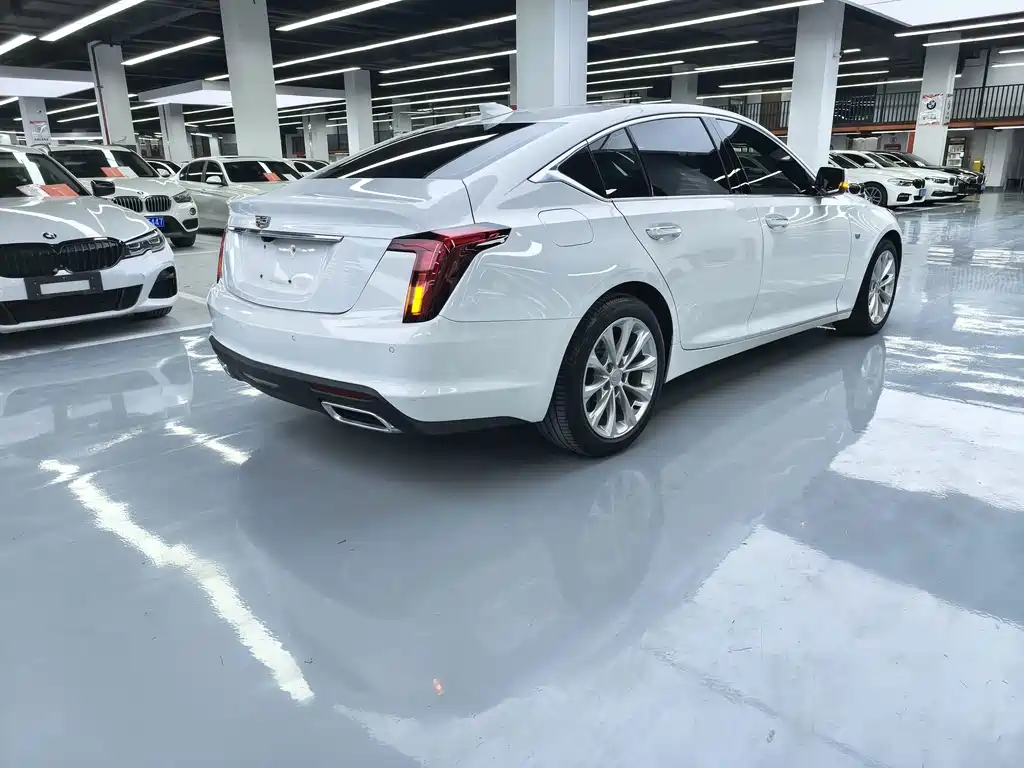 Cadillac CT5 — миниатюра 15