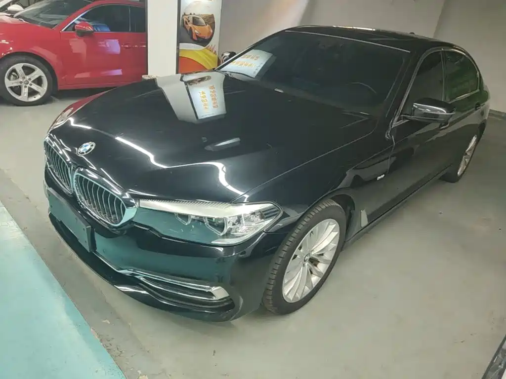 BMW 5 Series — миниатюра 2