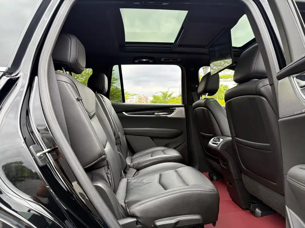 Cadillac XT6 — миниатюра 14