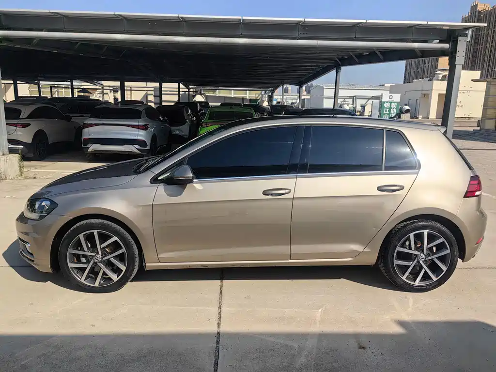Volkswagen Golf — миниатюра 3