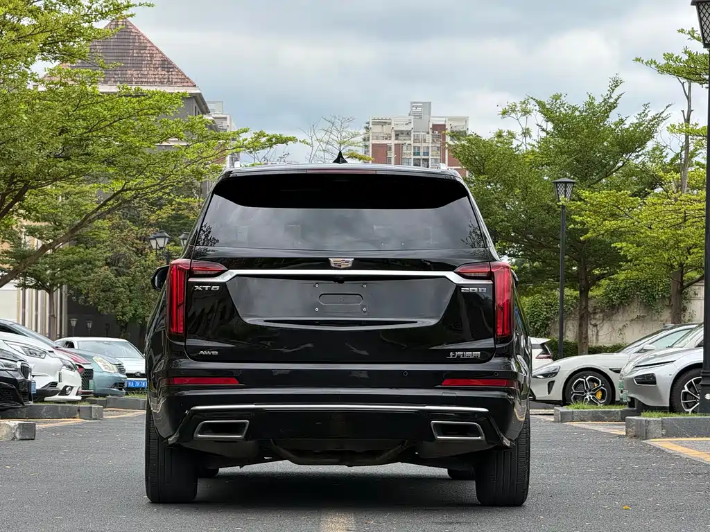 Cadillac XT6 — миниатюра 7