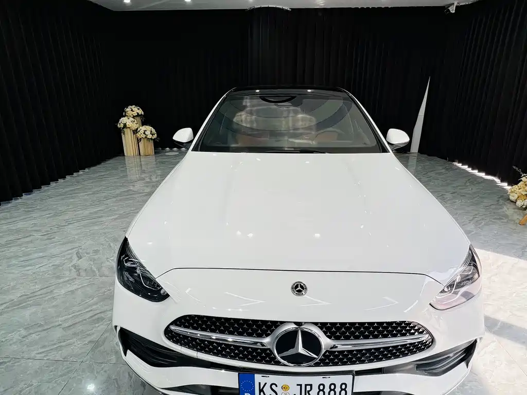 Mercedes-Benz C-Class — миниатюра 13