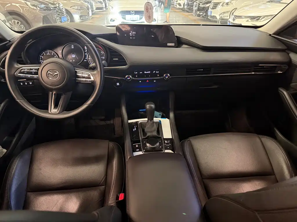 Mazda 3 Axela — миниатюра 8