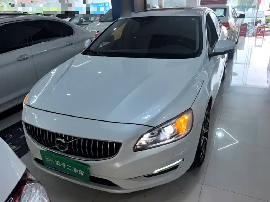 Volvo S60 — миниатюра 3