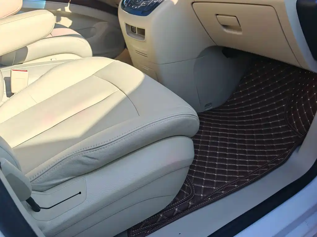 Buick GL8 — миниатюра 16