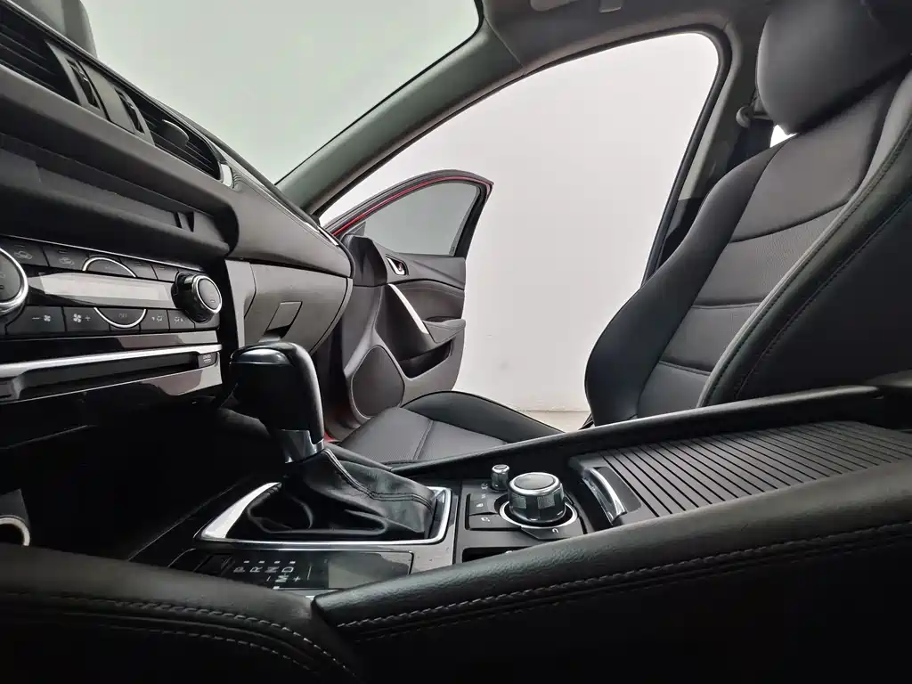 Mazda Atenza — миниатюра 12