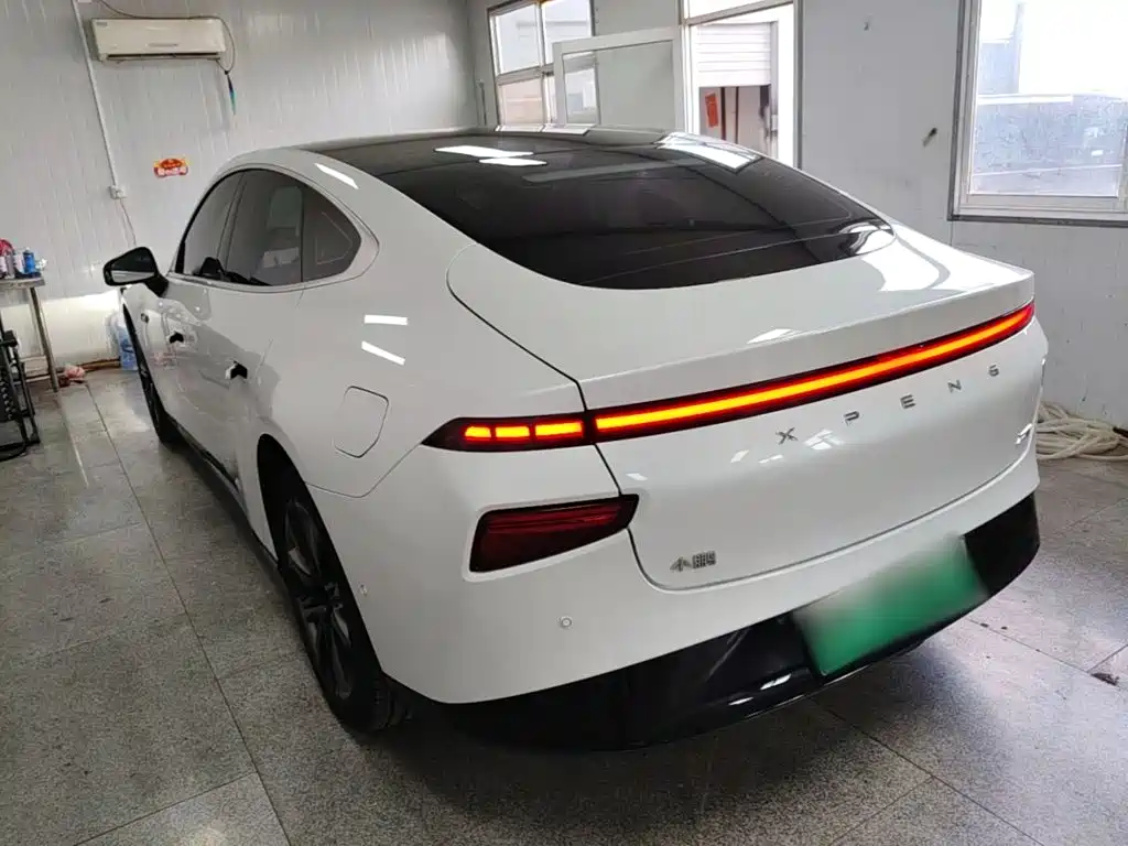 XPeng P7 — миниатюра 5