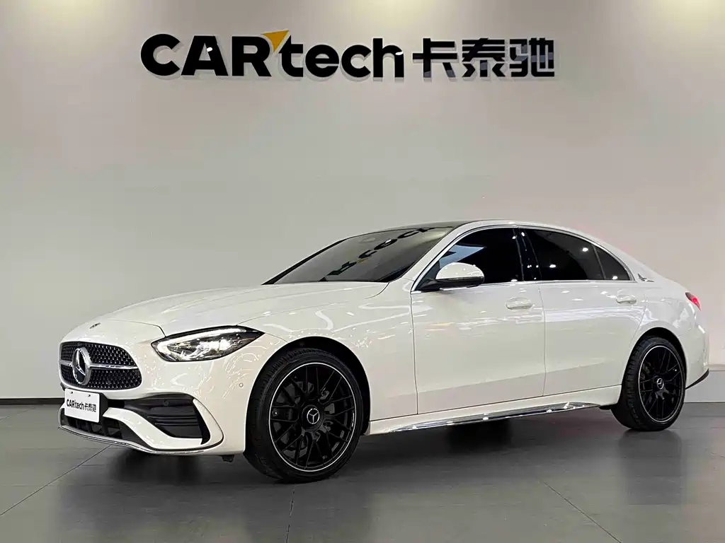 Mercedes-Benz C-Class 2024