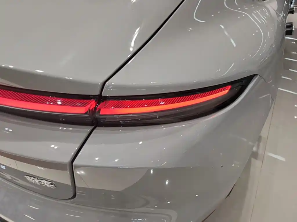 NIO ET5 — миниатюра 8