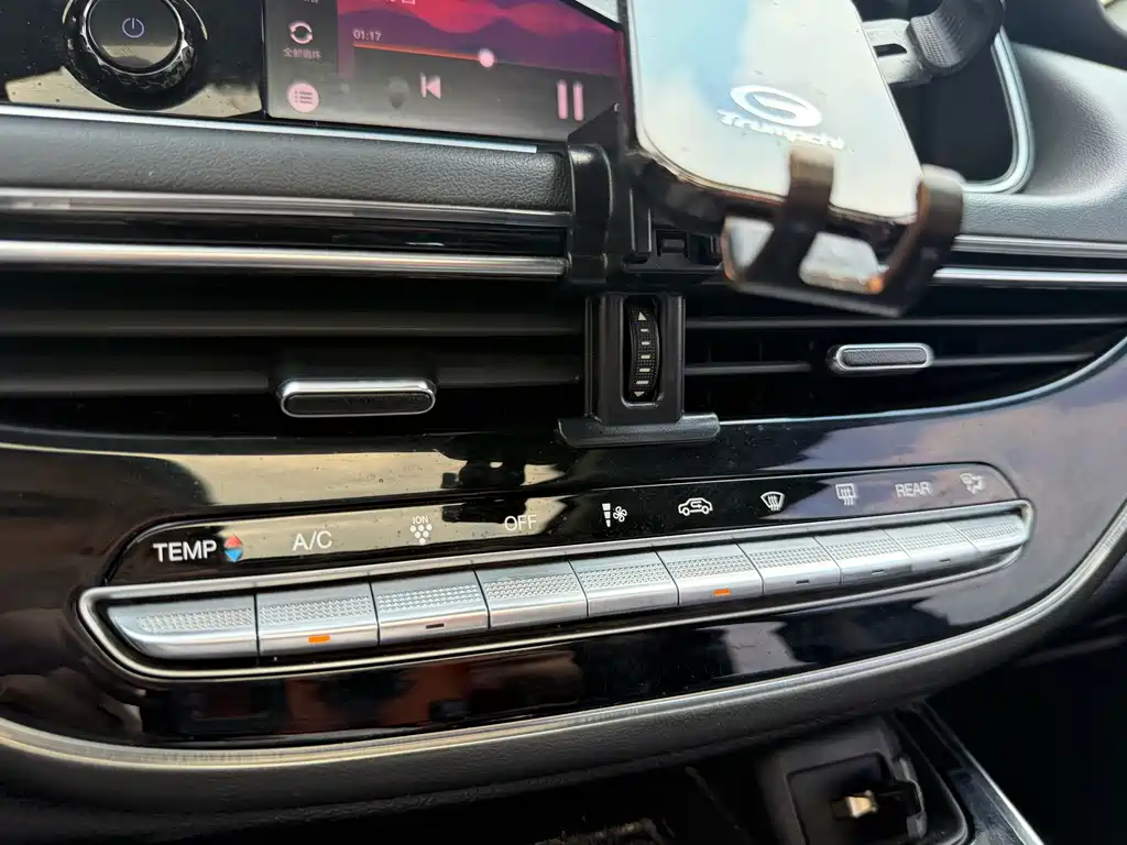 GAC Motor Trumpchi M6 — миниатюра 24