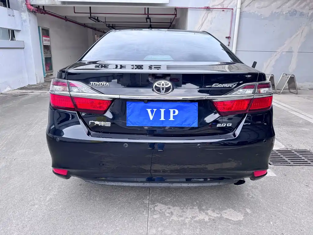 Toyota Camry — миниатюра 20