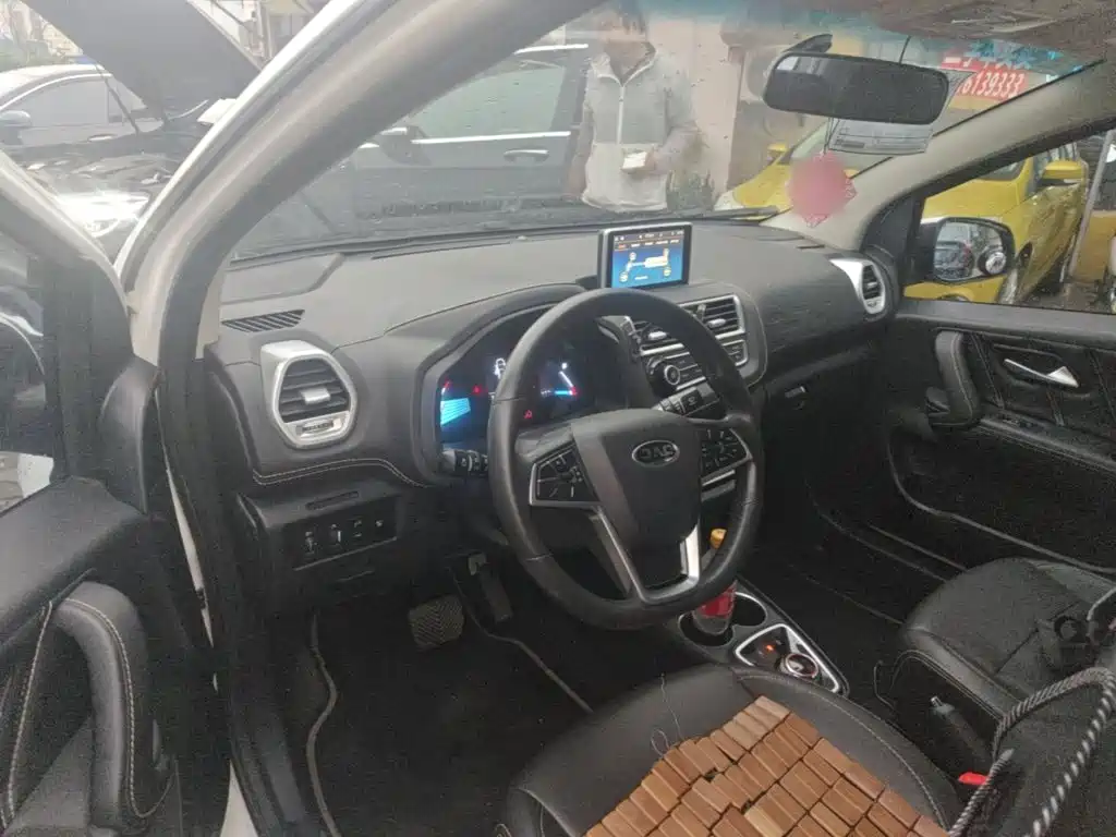 JAC JAC iEV6E — миниатюра 10