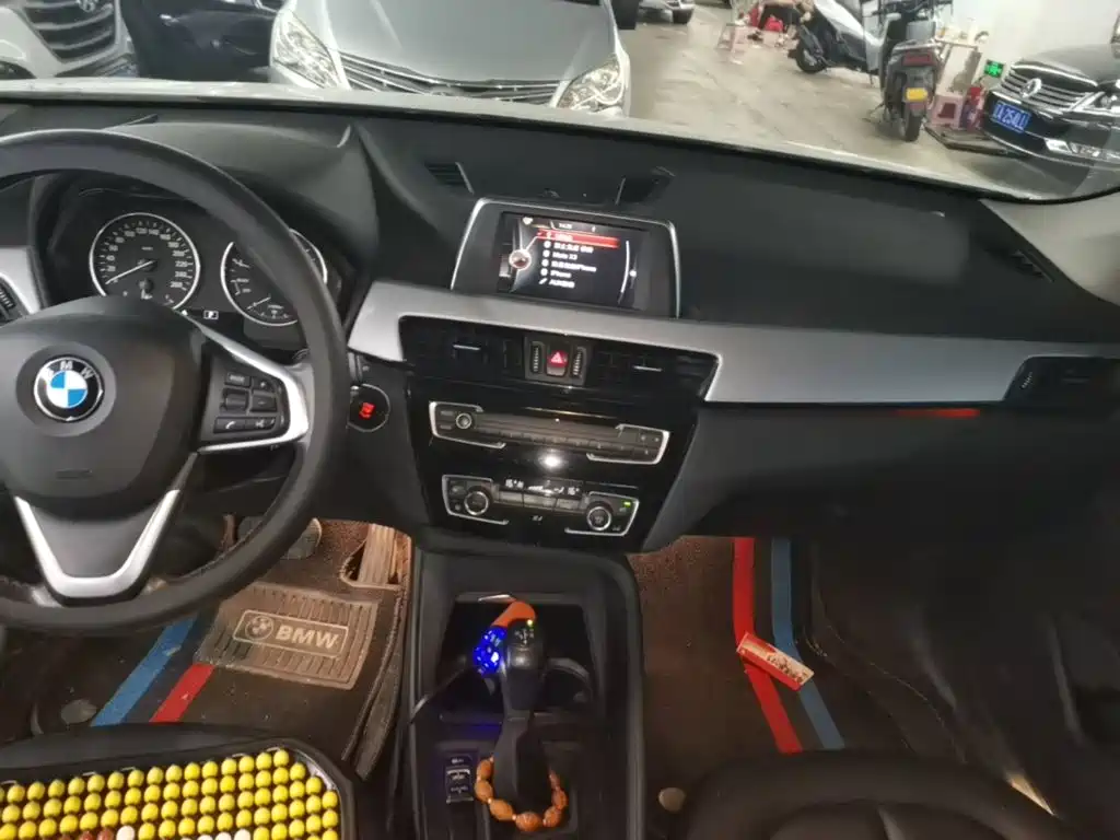 BMW X1 — миниатюра 13