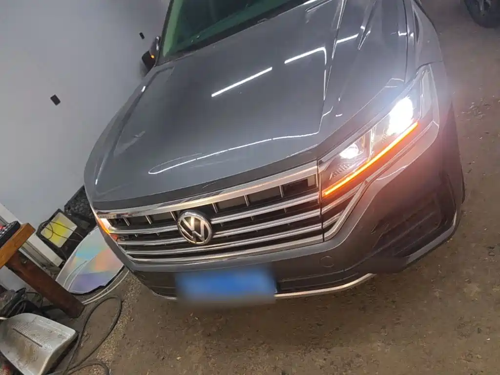 Volkswagen Touareg — миниатюра 3