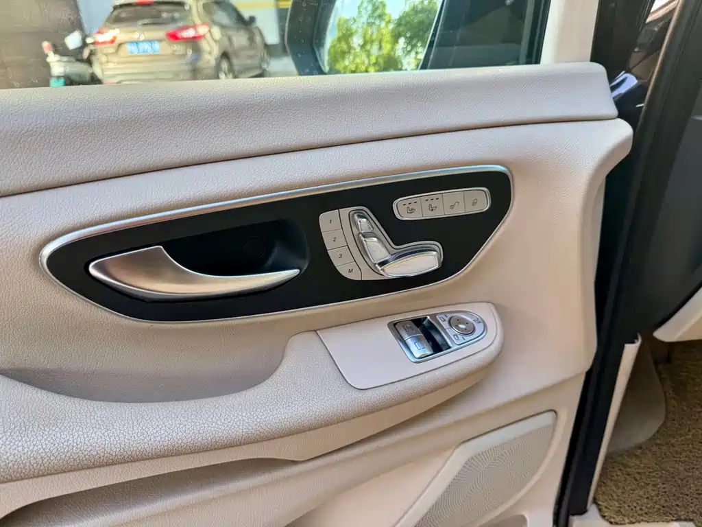 Mercedes-Benz V-Class V 260 Navigator Edition, фото 9
