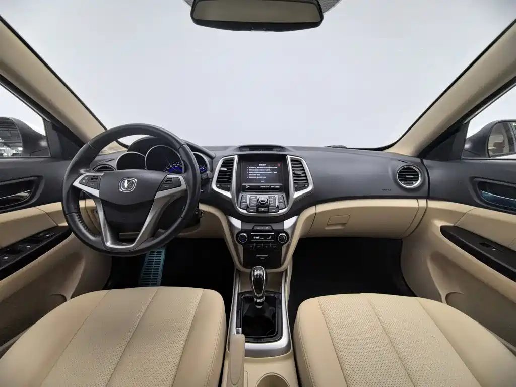 Changan Eado — миниатюра 5