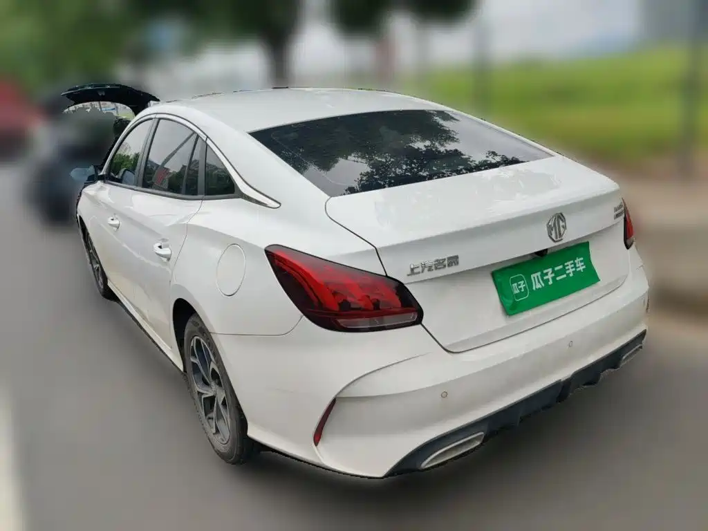 MG MG5 — миниатюра 25