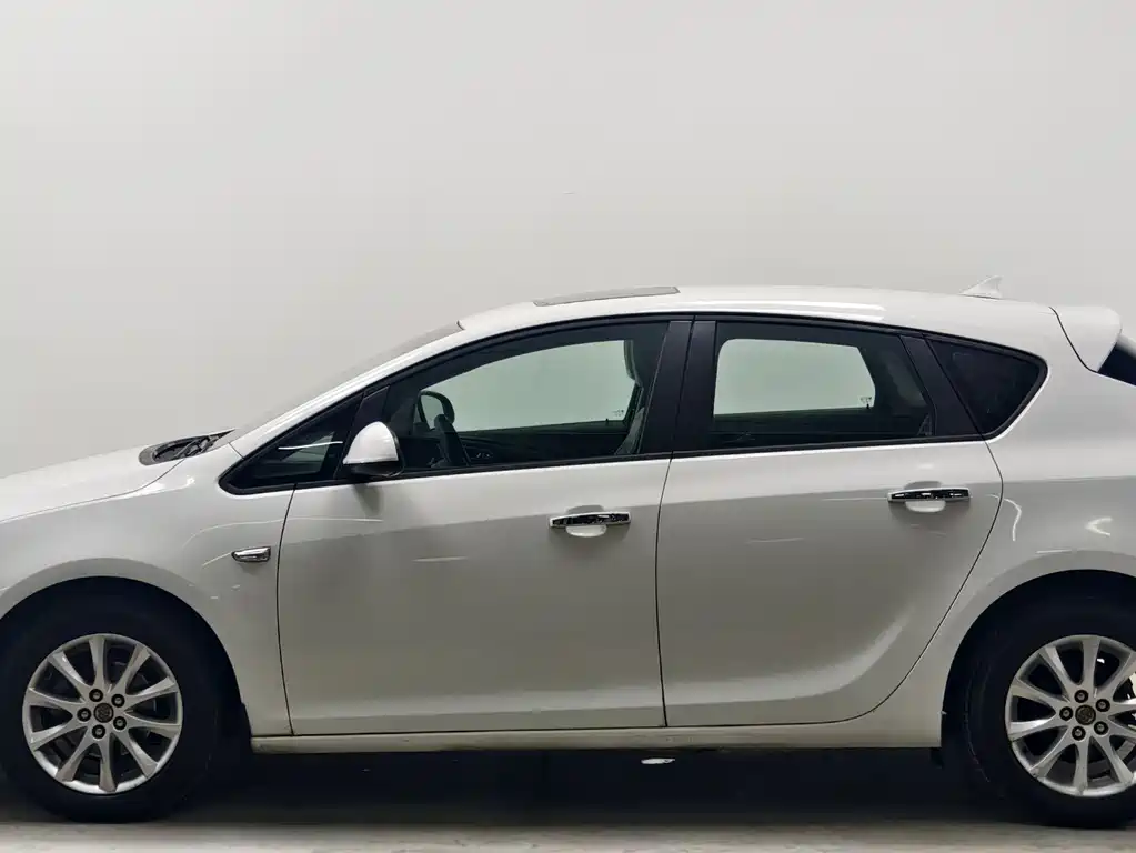 Buick Excelle — миниатюра 7
