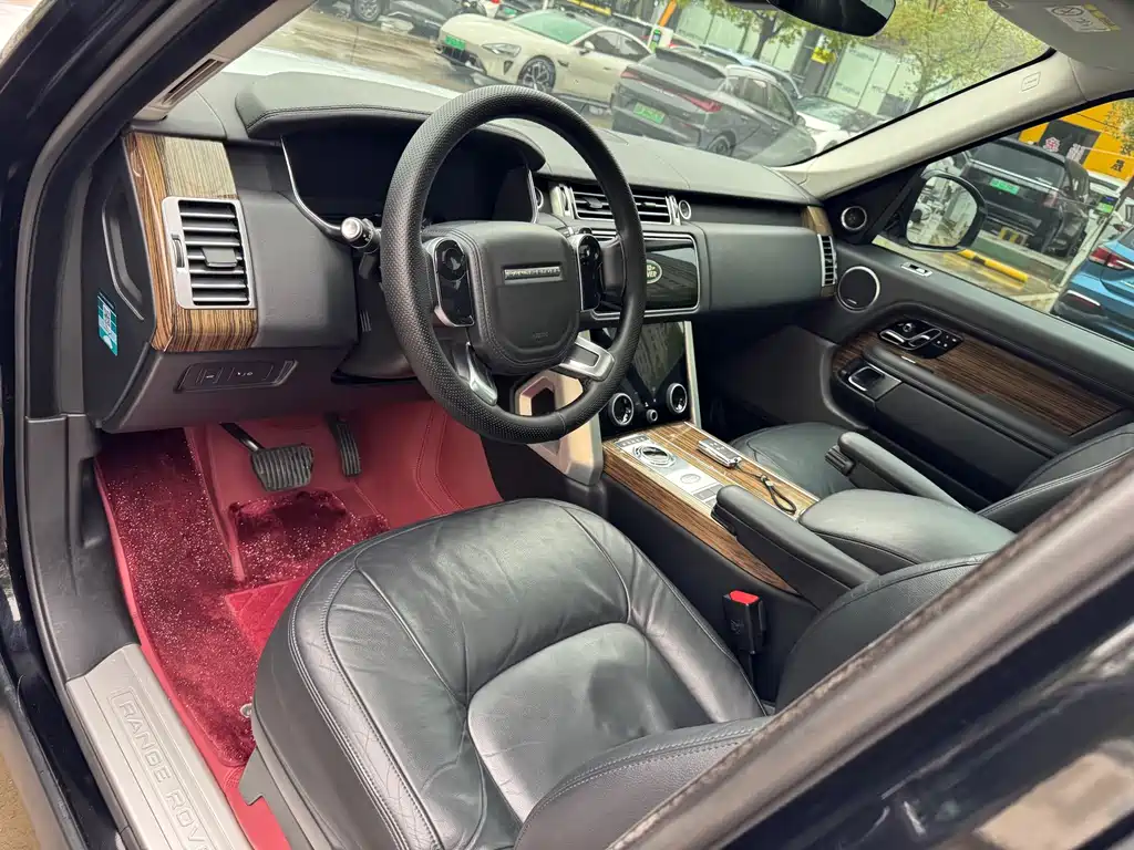 Land Rover Range Rover — миниатюра 7