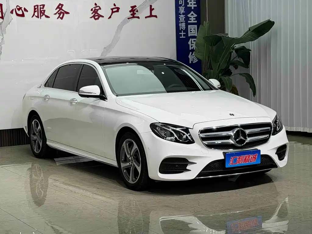 Mercedes-Benz E-Class — миниатюра 3
