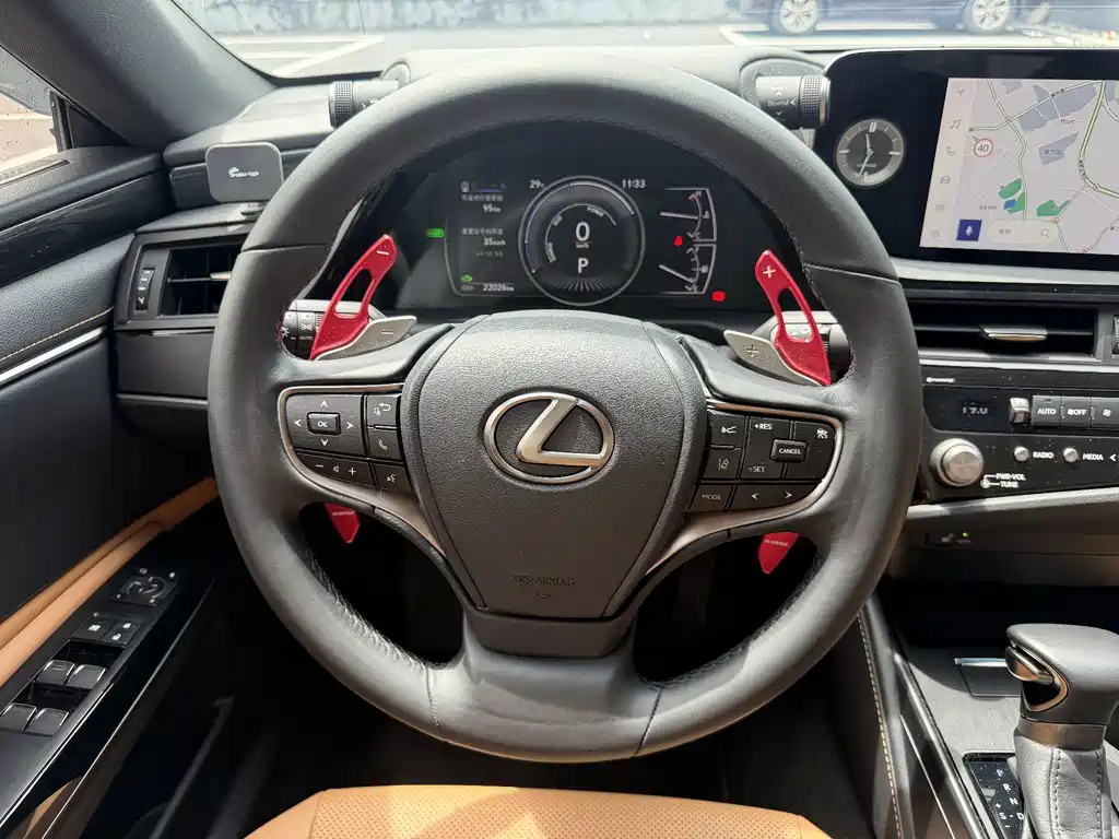 Lexus ES — миниатюра 12