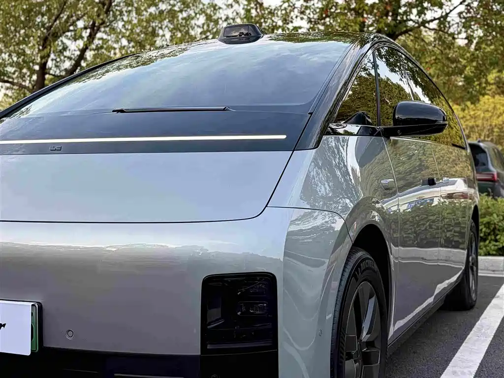 Li Auto Li MEGA — миниатюра 3