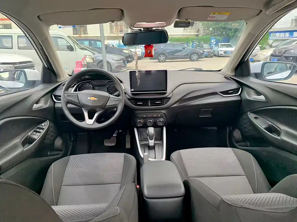 CHEVROLET KOVOZ