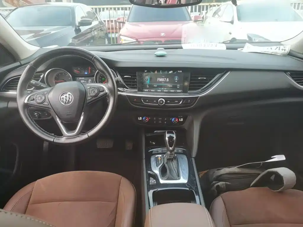 Buick Regal — миниатюра 10
