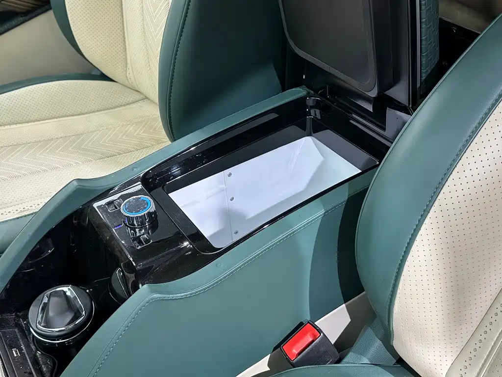 Mercedes-Benz Vito — миниатюра 15