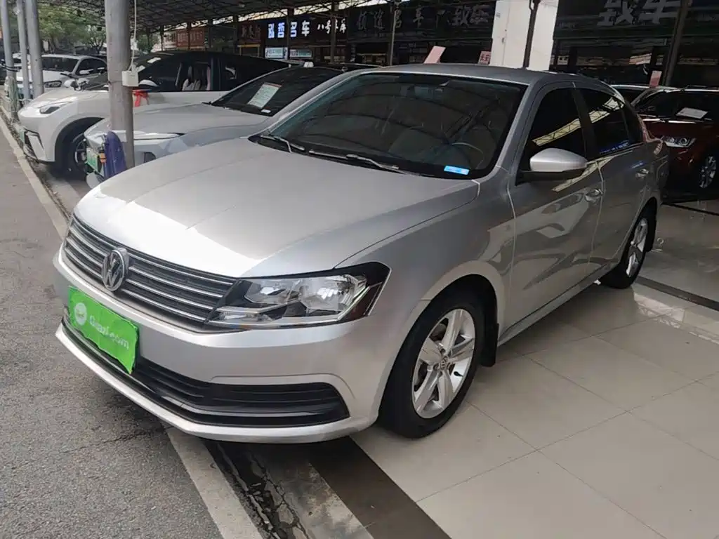 Volkswagen Lavida — миниатюра 2