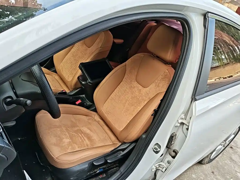 Buick Excelle — миниатюра 15