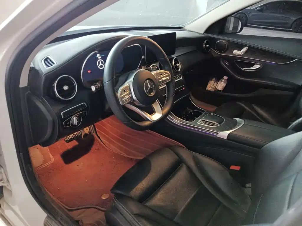 Mercedes-Benz C-Class — миниатюра 7