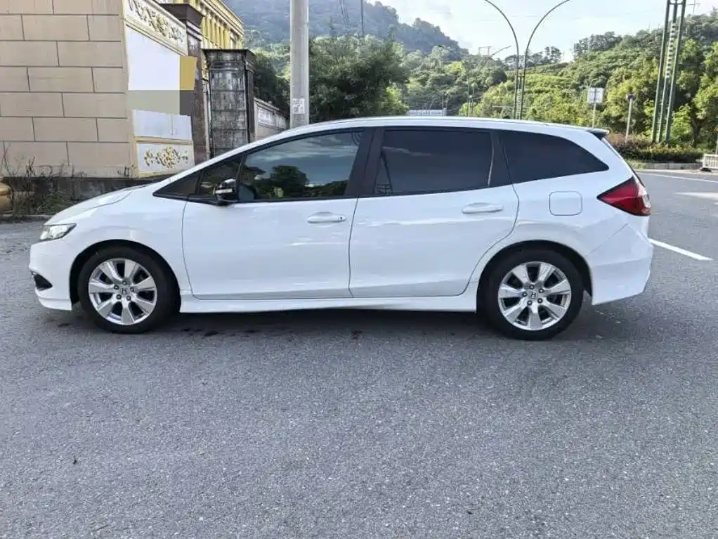 Honda Jade — миниатюра 2