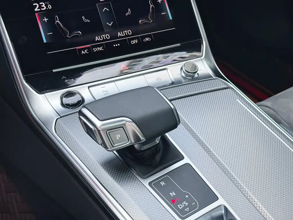 Audi A6L — миниатюра 10