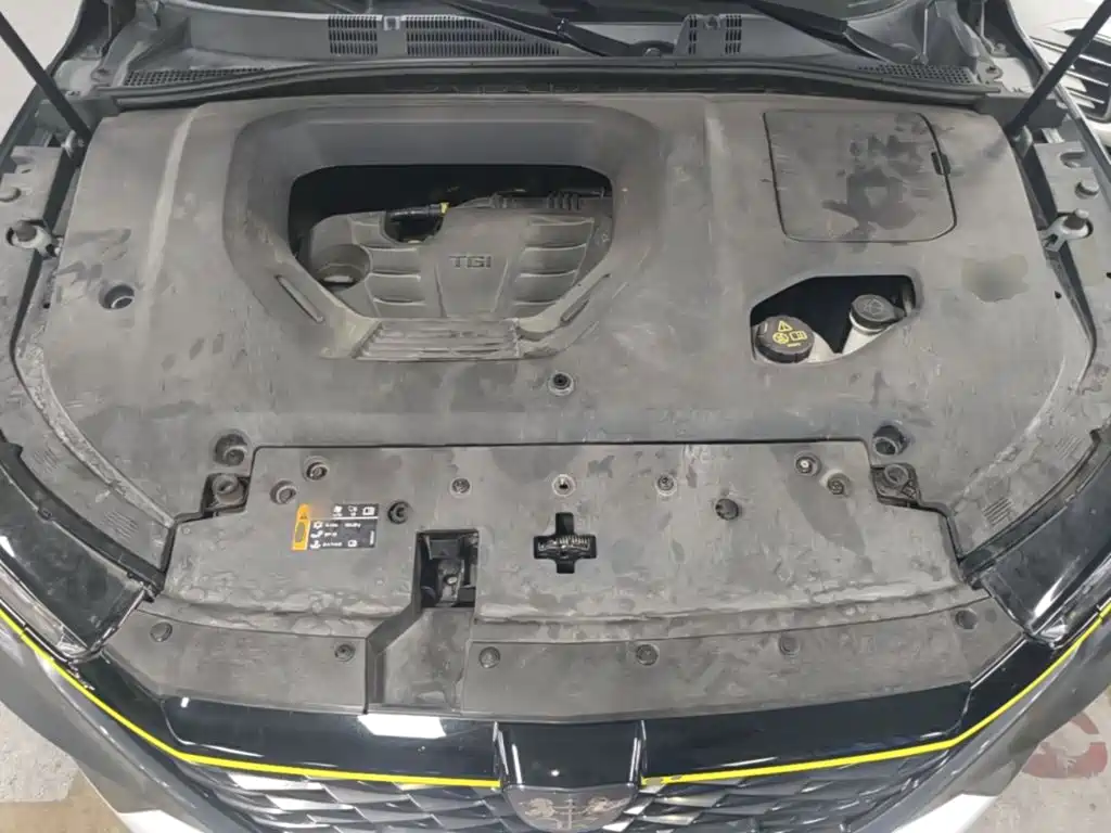 Roewe RX5 — миниатюра 20