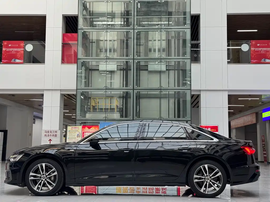 Audi A6L 2021 40 TFSI Luxury
