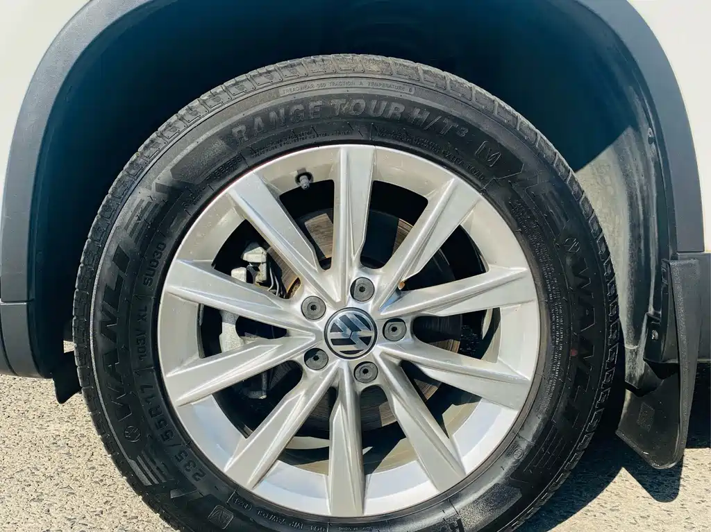 Volkswagen Tiguan — миниатюра 20