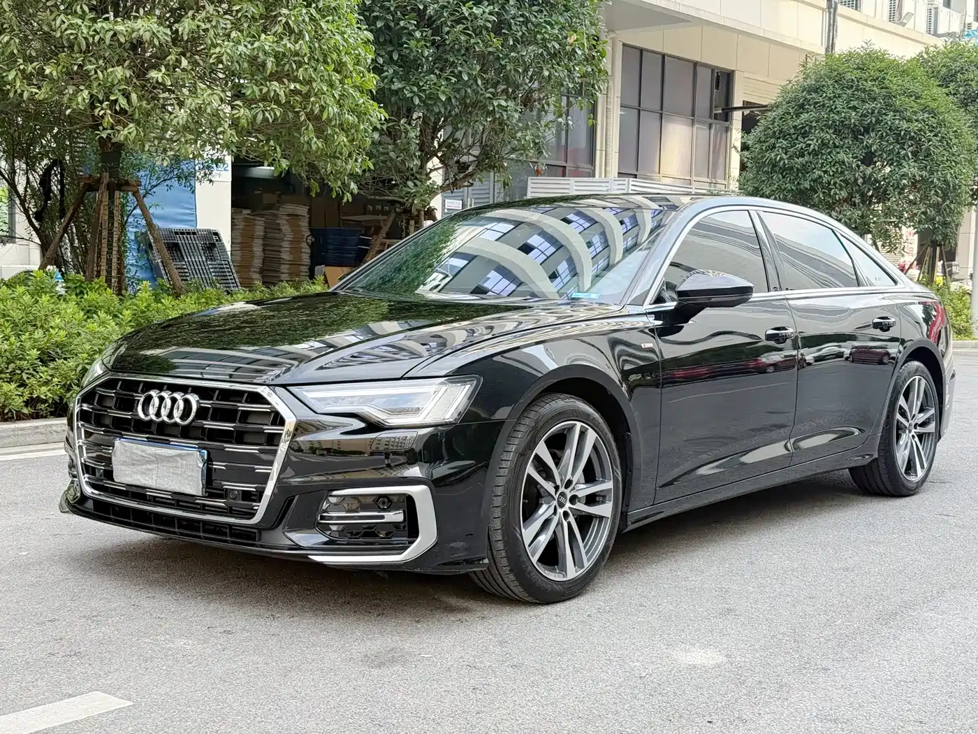 奥迪A6L 2024款 40 TFSI 豪华动感型 2024
