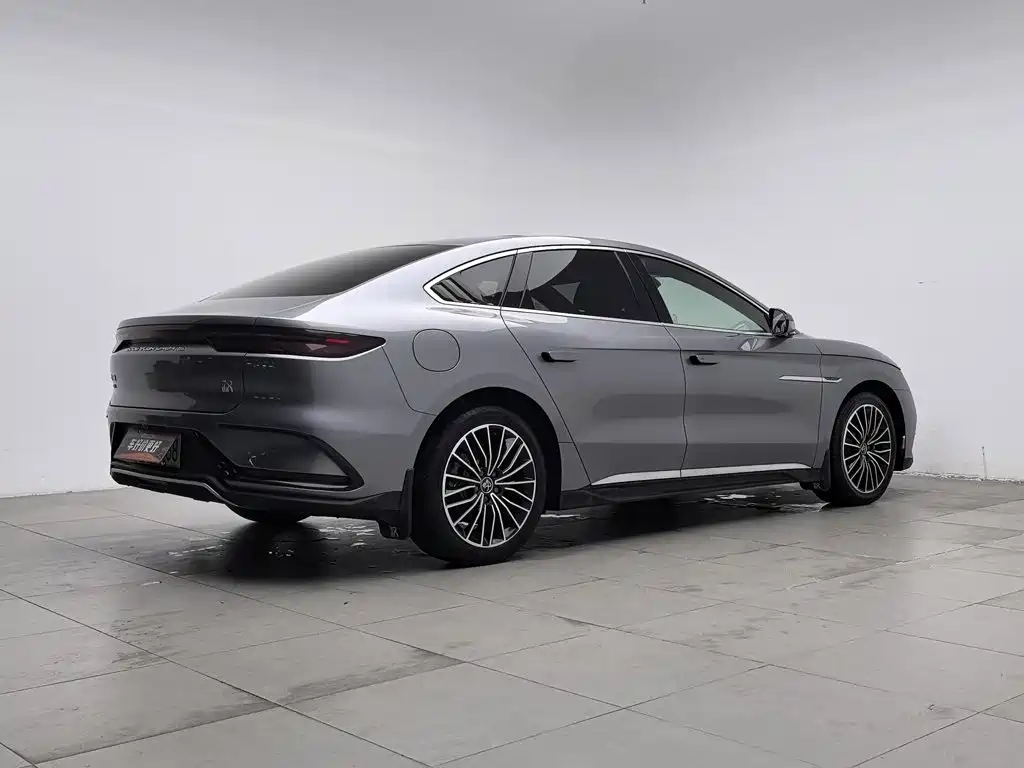 BYD Han — миниатюра 2